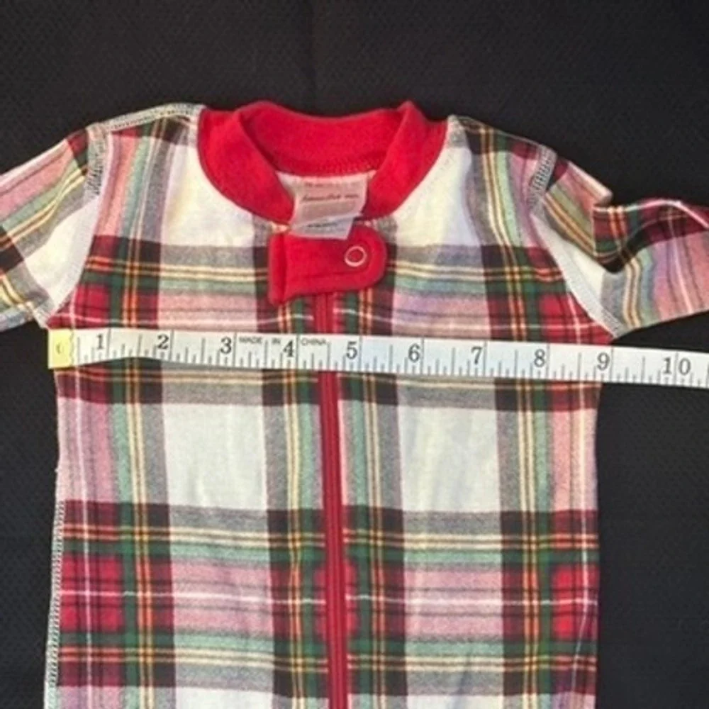 Hanna Andersson Holiday Plaid Full Zip One Piece Christmas Pajamas 70 6-12 month